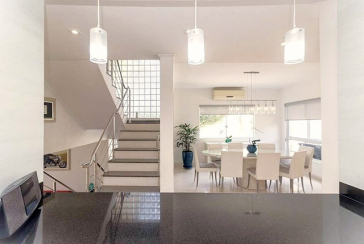 Lindo Sobrado à venda no Bairro do City América na Avenida do Anastácio