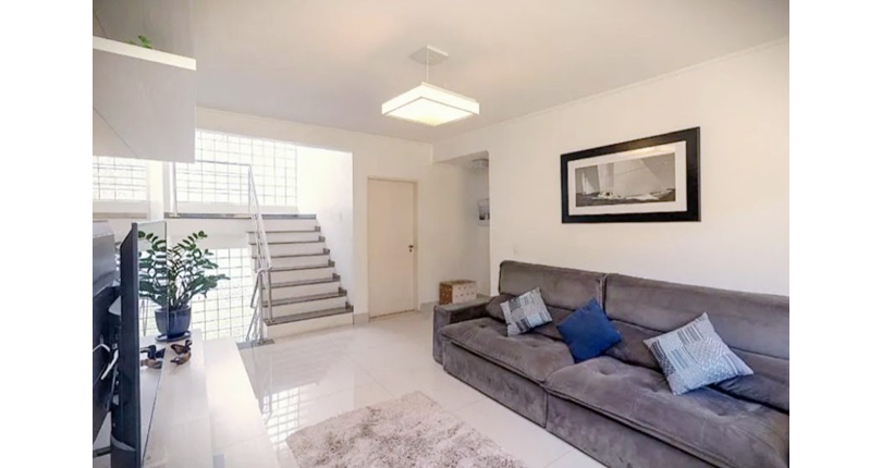 Lindo Sobrado à venda no Bairro do City América na Avenida do Anastácio