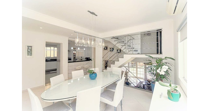 Lindo Sobrado à venda no Bairro do City América na Avenida do Anastácio