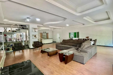 Belo Sobrado à venda no Bairro do City América na Rua Icádio,