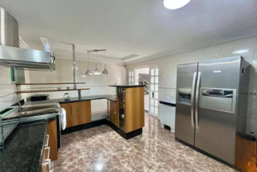 Belo Sobrado à venda no Bairro do City América na Rua Icádio,