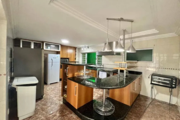 Belo Sobrado à venda no Bairro do City América na Rua Icádio,