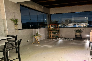 Belo Sobrado à venda no Bairro da Vila Mangalot na Rua José Ataliba Ortiz