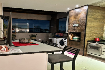 Belo Sobrado à venda no Bairro da Vila Mangalot na Rua José Ataliba Ortiz