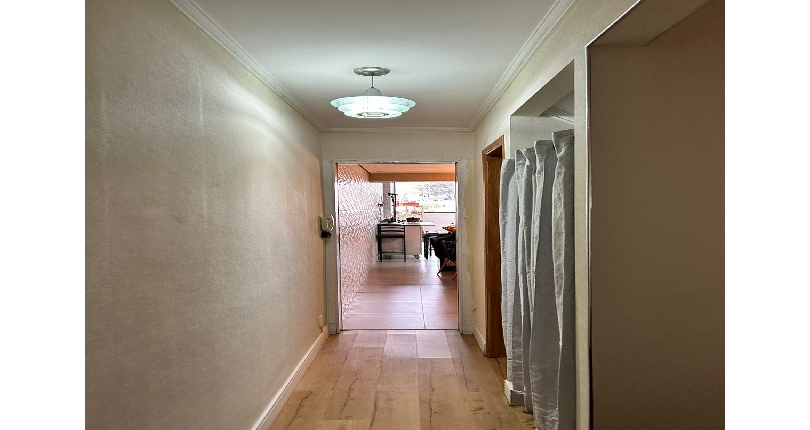 Belo Sobrado à venda no Bairro da Vila Mangalot na Rua José Ataliba Ortiz