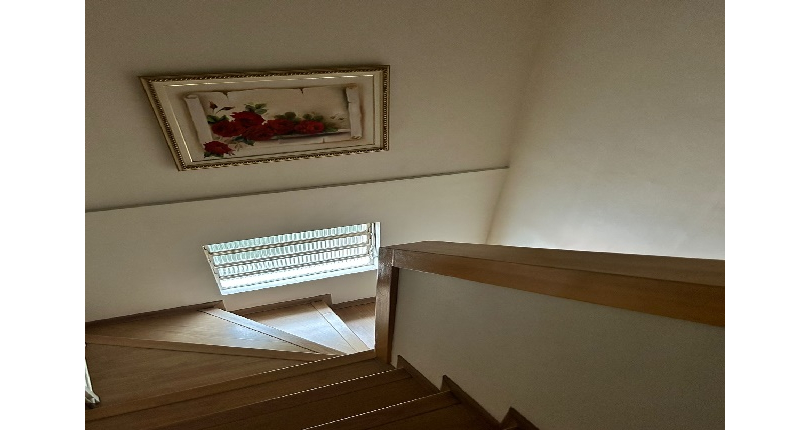 Belo Sobrado à venda no Bairro da Vila Mangalot na Rua José Ataliba Ortiz