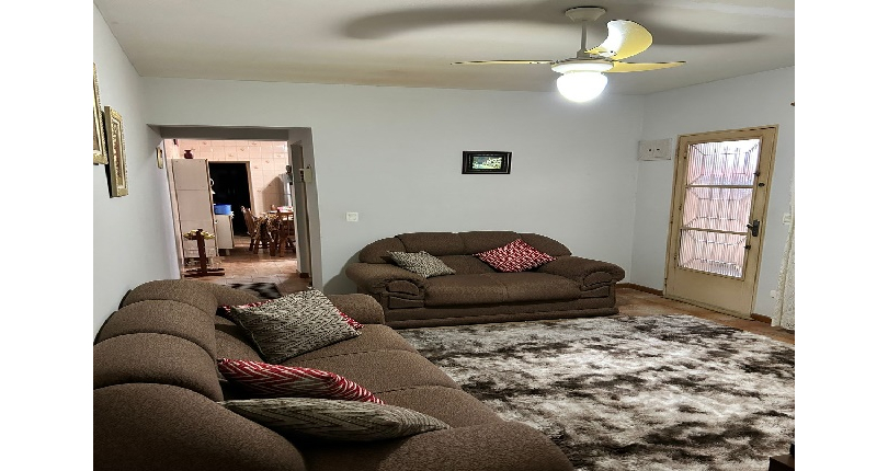 Belo Sobrado à venda no Bairro da Vila Mangalot na Rua José Ataliba Ortiz