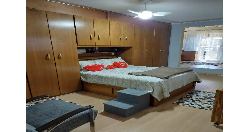 Belo Sobrado à venda no Bairro da Vila Mangalot na Rua José Ataliba Ortiz