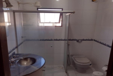 Belo Sobrado à venda no Bairro do Parque São Domingos na Rua Doutor Odon Carlos de Figueiredo Ferraz