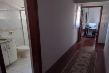 Belo Sobrado à venda no Bairro do Parque São Domingos na Rua Doutor Odon Carlos de Figueiredo Ferraz