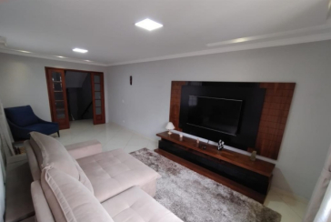 Belo Sobrado à venda no Bairro do Parque São Domingos na Rua Doutor Odon Carlos de Figueiredo Ferraz