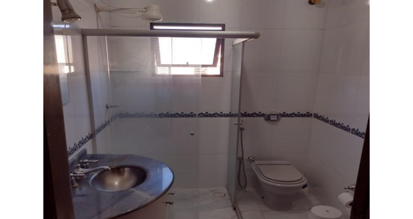 Belo Sobrado à venda no Bairro do Parque São Domingos na Rua Doutor Odon Carlos de Figueiredo Ferraz