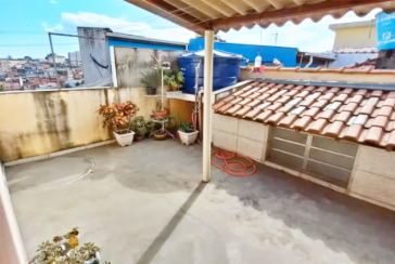 Casa assobradada à venda em Osasco no Bairro da Ayrosa na Rua Irapuru