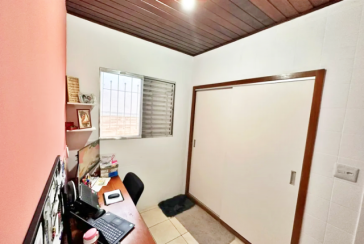 Casa assobradada à venda em Osasco no Bairro da Ayrosa na Rua Irapuru