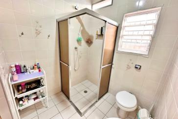 Casa assobradada à venda em Osasco no Bairro da Ayrosa na Rua Irapuru