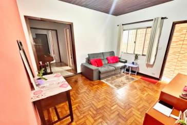 Casa assobradada à venda em Osasco no Bairro da Ayrosa na Rua Irapuru