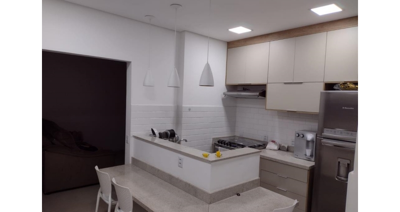 Oportunidade: Bela Casa à venda no Bairro da Vila Anastácio na Rua Botocudos,