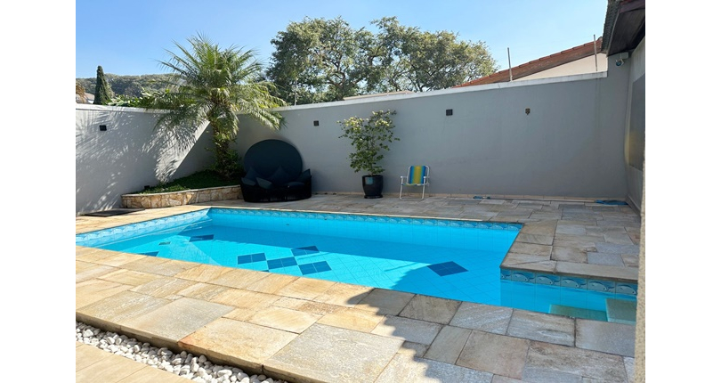 Belo Sobrado à venda no Bairro do City América na Rua Dardano