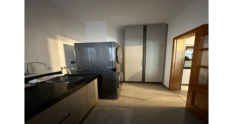 Belo Sobrado à venda no Bairro do City América na Rua Dardano