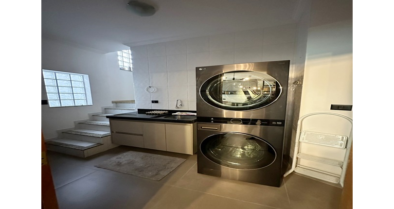 Belo Sobrado à venda no Bairro do City América na Rua Dardano