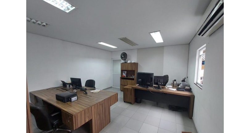 Imóvel Comercial à venda no Bairro do Parque Anhangüera