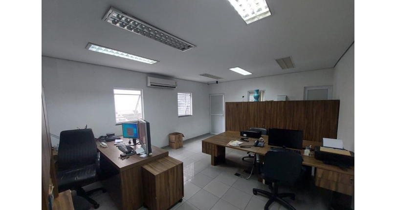 Imóvel Comercial à venda no Bairro do Parque Anhangüera