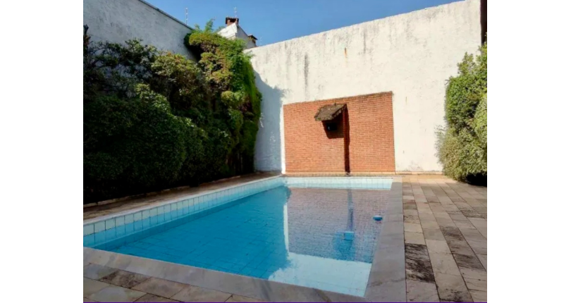 Sobrado à venda no Bairro do City América na Rua Caronte