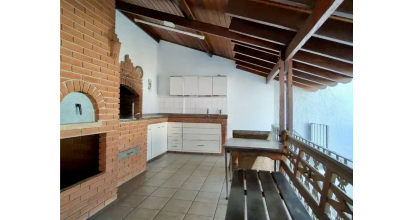 Sobrado à venda no Bairro do City América na Rua Caronte