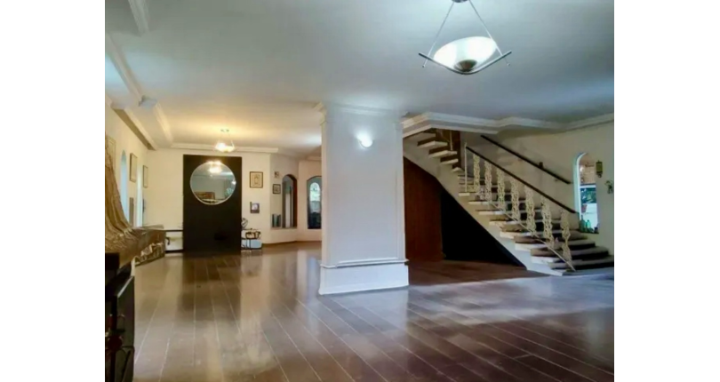 Sobrado à venda no Bairro do City América na Rua Caronte