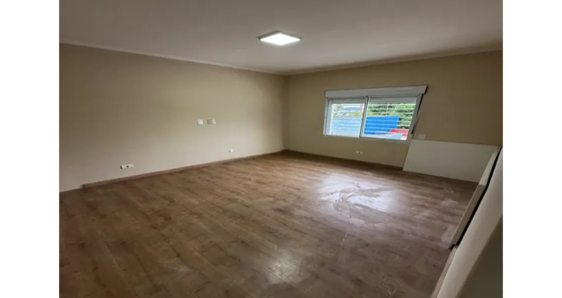  Belo Sobrado à venda no Bairro do Parque São Domingos na Rua Aristides Malheiros