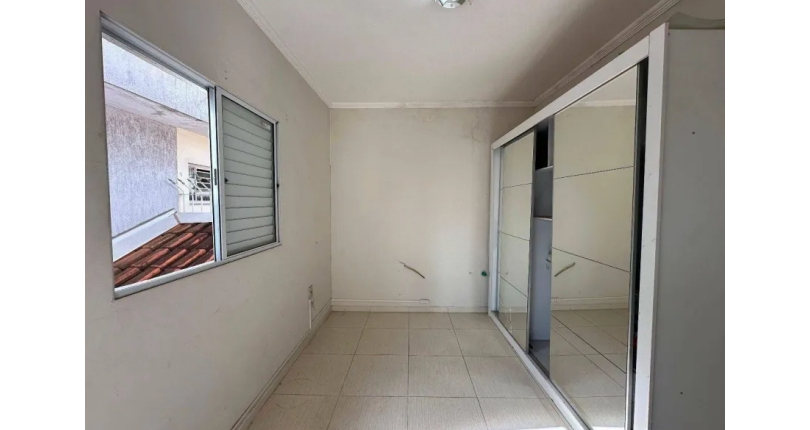  Belo Sobrado à venda no Bairro do Parque São Domingos na Rua Aristides Malheiros