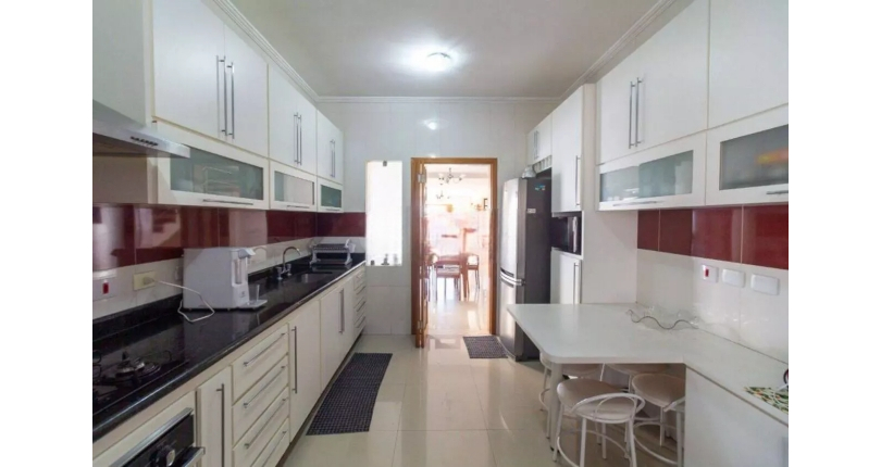 Sobrado à venda no Bairro do Jaraguá na Rua Nossa Senhora da Conceição,