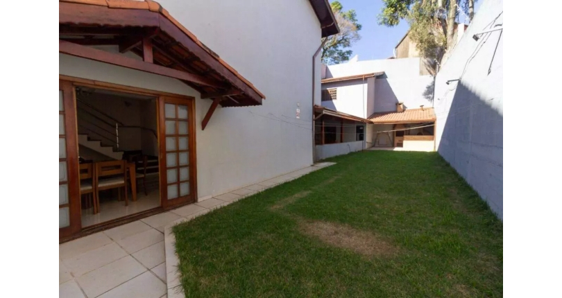 Sobrado à venda no Bairro do Jaraguá na Rua Nossa Senhora da Conceição,