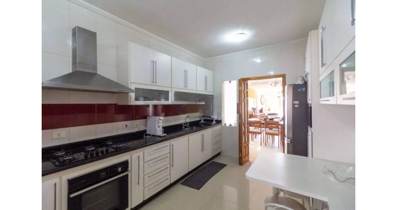 Sobrado à venda no Bairro do Jaraguá na Rua Nossa Senhora da Conceição,