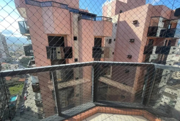 Belo Apartamento à venda na Praia Grande no Bairro da Guilhermina