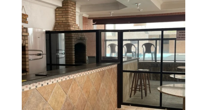 Belo Apartamento à venda na Praia Grande no Bairro da Guilhermina