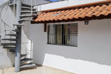 Sobrado à venda no Bairro do Conjunto Habitacional Turística na Rua Parque Nacional da Serra