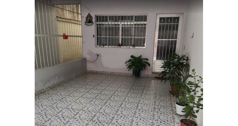 Sobrado à venda no Bairro do Conjunto Habitacional Turística na Rua Parque Nacional da Serra