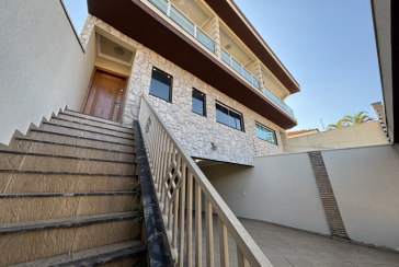 Lindo Sobrado à venda no Bairro do Parque São Domingos na Rua José Fernandes Lobo
