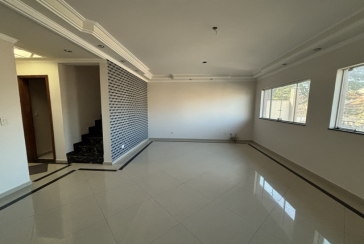 Lindo Sobrado à venda no Bairro do Parque São Domingos na Rua José Fernandes Lobo