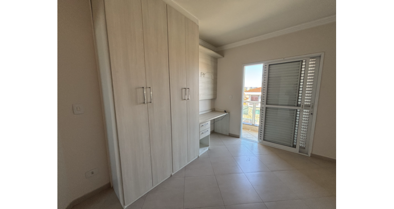 Lindo Sobrado à venda no Bairro do Parque São Domingos na Rua José Fernandes Lobo