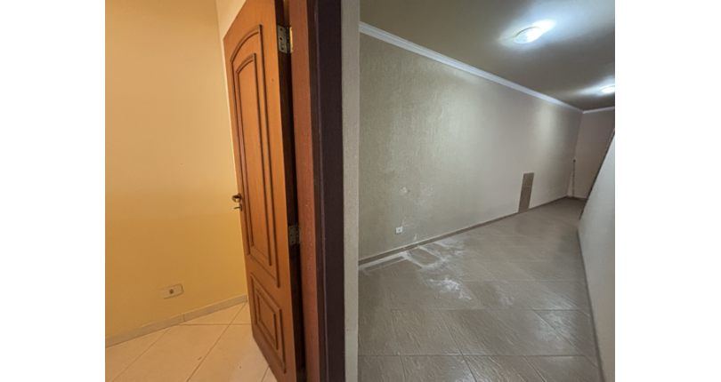 Lindo Sobrado à venda no Bairro do Parque São Domingos na Rua José Fernandes Lobo