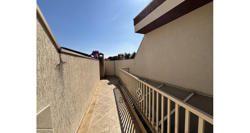 Lindo Sobrado à venda no Bairro do Parque São Domingos na Rua José Fernandes Lobo