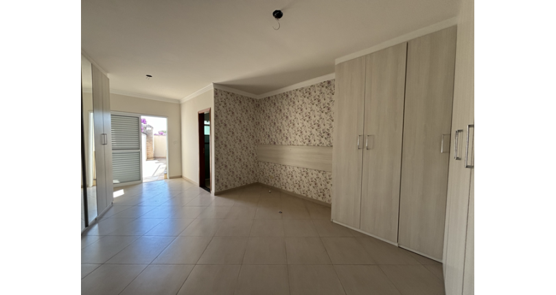 Lindo Sobrado à venda no Bairro do Parque São Domingos na Rua José Fernandes Lobo