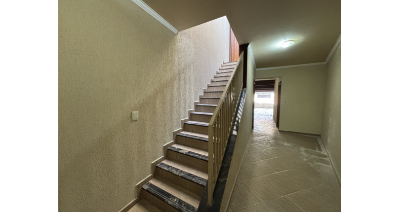 Lindo Sobrado à venda no Bairro do Parque São Domingos na Rua José Fernandes Lobo