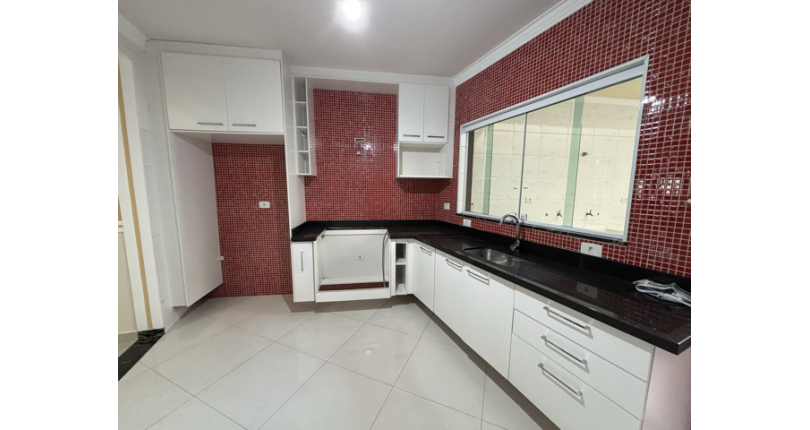 Lindo Sobrado à venda no Bairro do Parque São Domingos na Rua José Fernandes Lobo