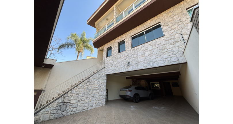 Lindo Sobrado à venda no Bairro do Parque São Domingos na Rua José Fernandes Lobo