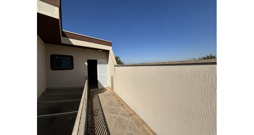 Lindo Sobrado à venda no Bairro do Parque São Domingos na Rua José Fernandes Lobo