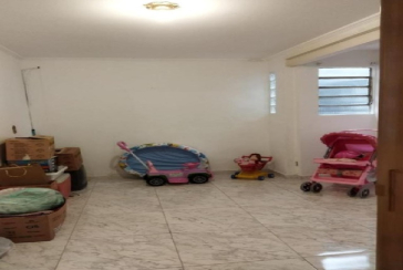 Oportunidade Sobrado à venda no Bairro da Ayrosa na Rua Tico-Tico