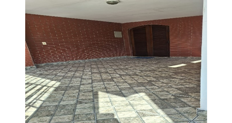 Boa Casa Assobradada à venda no Bairro do Jaraguá na Rua Joaquim José de Lima,